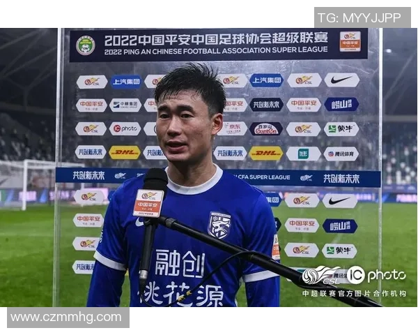 上海羽毛球队以85分稳居精英赛积分榜首位展现强劲实力